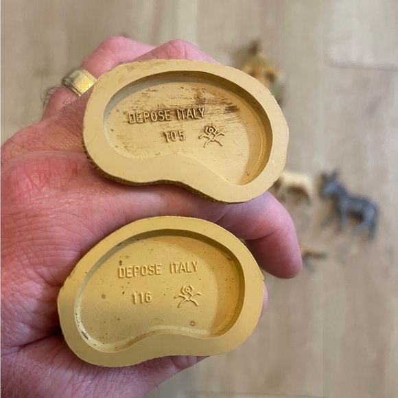 Italy Depose Nativity Set - Picture 6 of 9